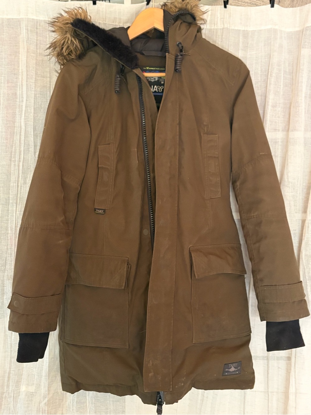 Poshmark Title: TNA Mountaineer Down Parka – Olive Green – Size Small